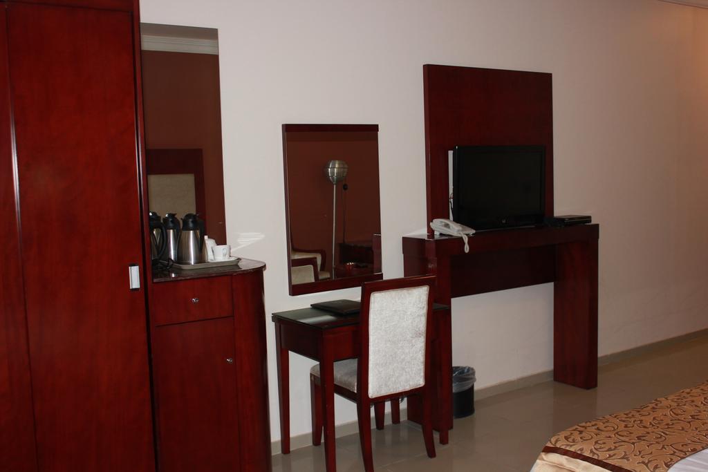 Nuzol Tala Hotel Khafji Exterior photo